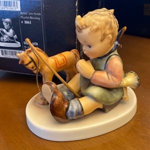 Very cute little figurine. #1061”Playful Blessing”